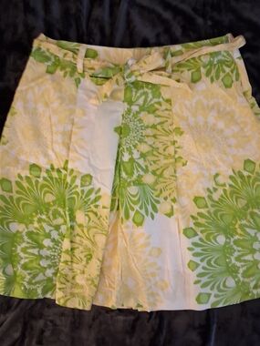 Tailor B. Moss Green, Yellow and White Floral A-Line Skirt with Waist Tie